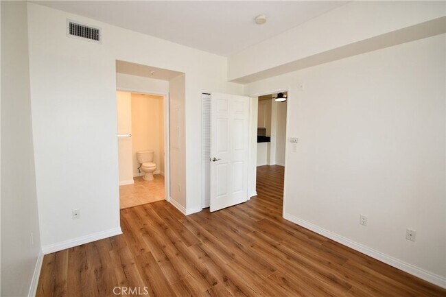 Building Photo - 2742 Cabrillo Ave