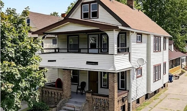 Building Photo - 3001 E 128th St