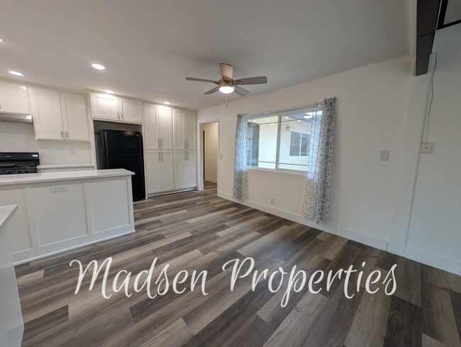 Building Photo - 6231 Pebble Ln