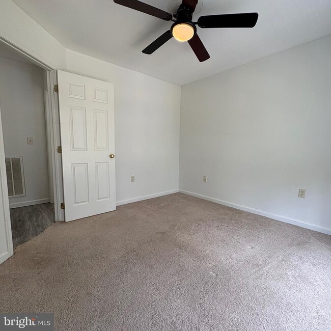 Building Photo - 629 Welsh Dr