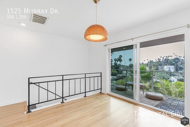 Building Photo - 1525 Murray Dr