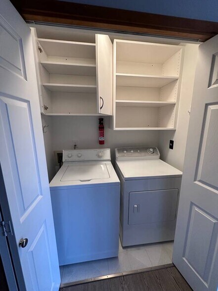 Building Photo - 248 NW Riverside Blvd