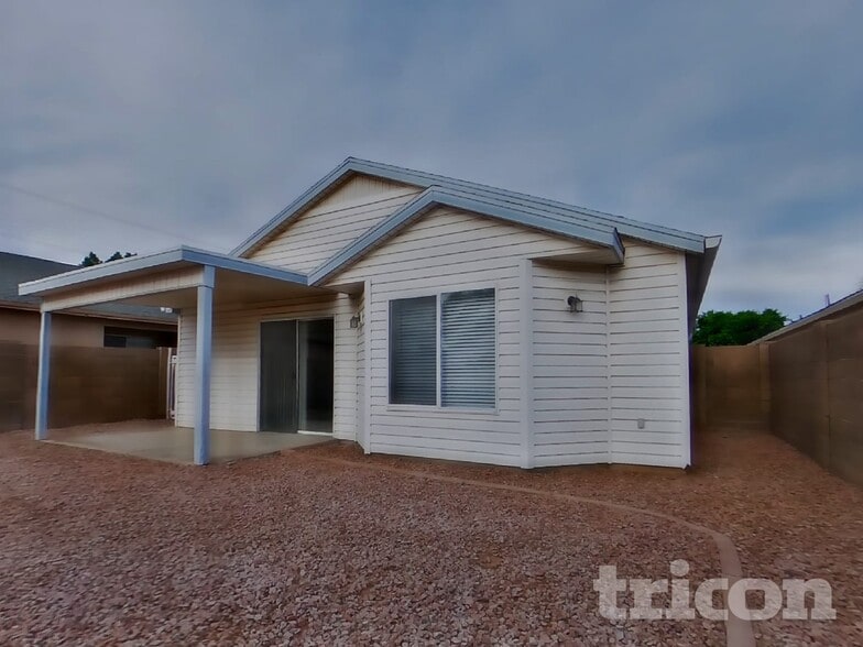 Building Photo - 423 N Shaylee Ln