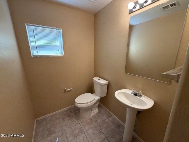 Building Photo - 12634 W Windrose Dr