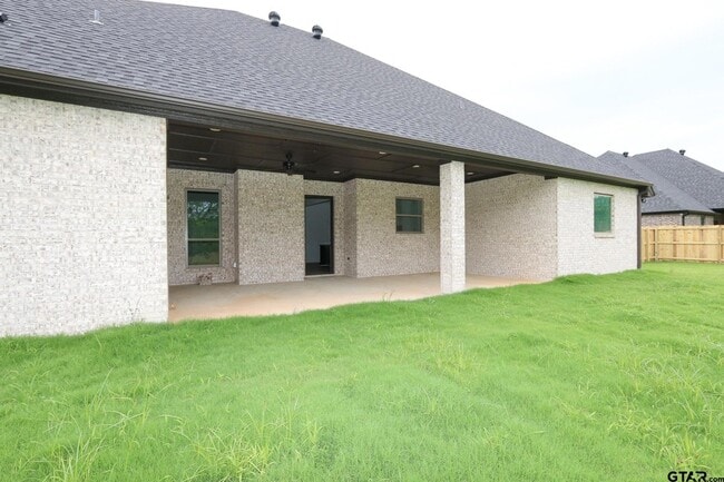 Building Photo - 16503 Cooper Wy