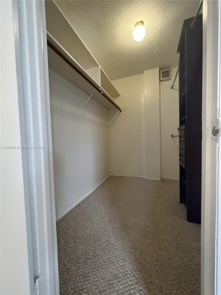 Building Photo - 3750 NE 170th St
