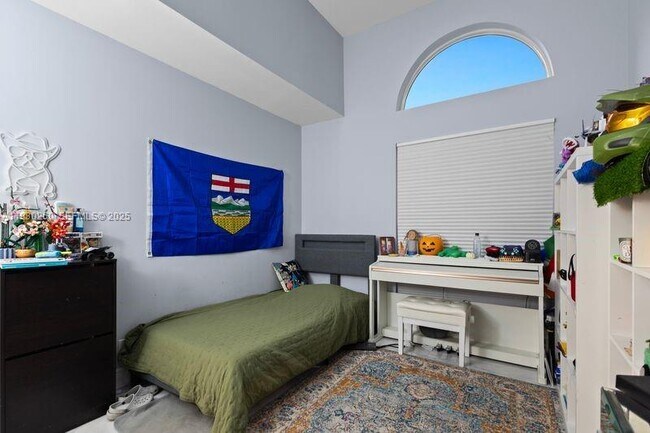 Building Photo - 6952 NW 27th Ct