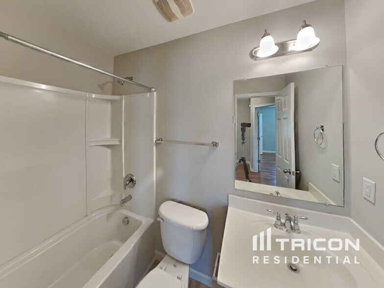Building Photo - 108 Alred Cir
