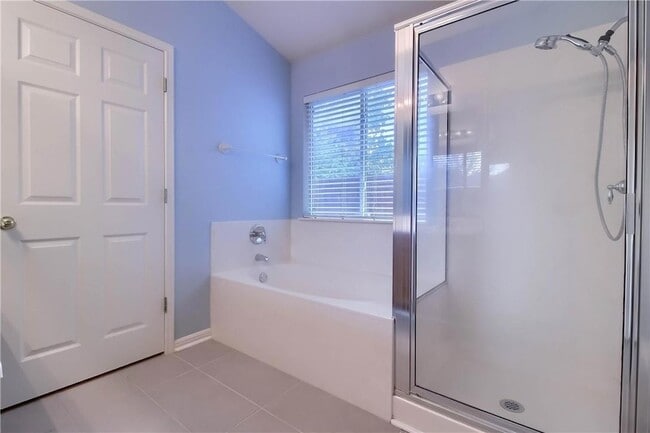 Building Photo - 1100 Emmitt Run