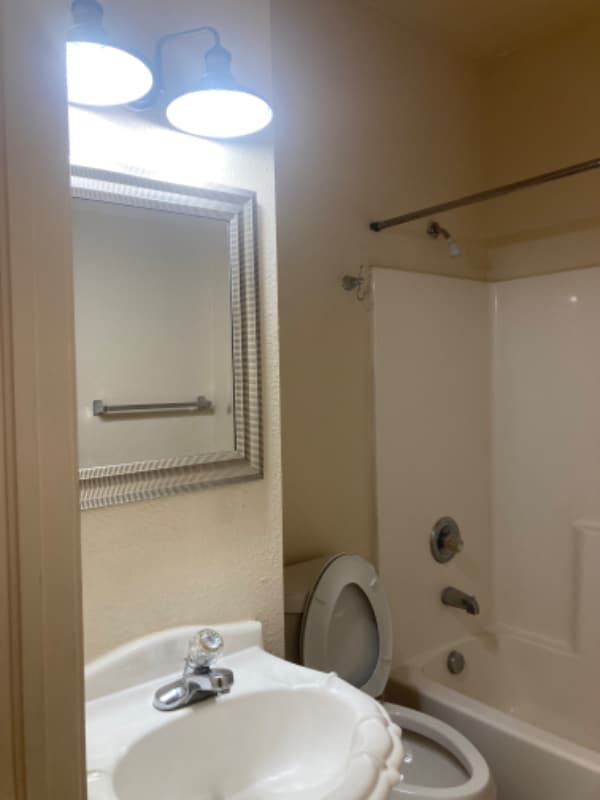 Building Photo - 5909 Cielo De Oro Pl