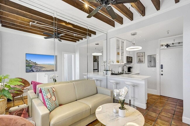 Building Photo - 235 Sunrise Ave