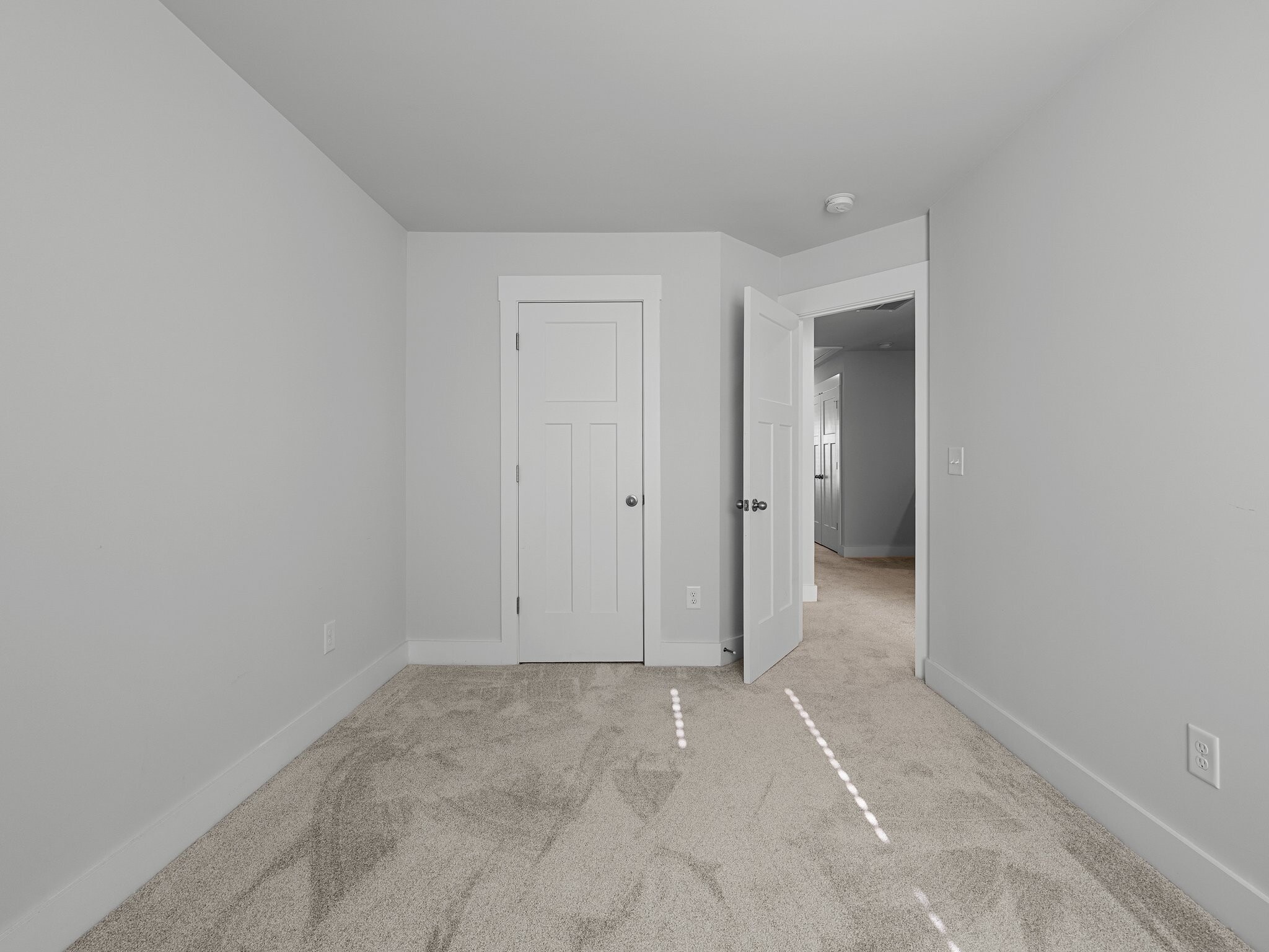 Building Photo - 1550 Rivermeade Dr