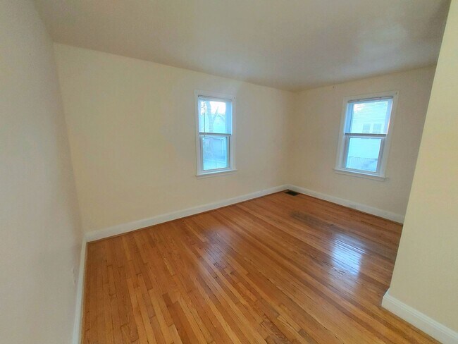 Building Photo - 1717 Springfield Ave