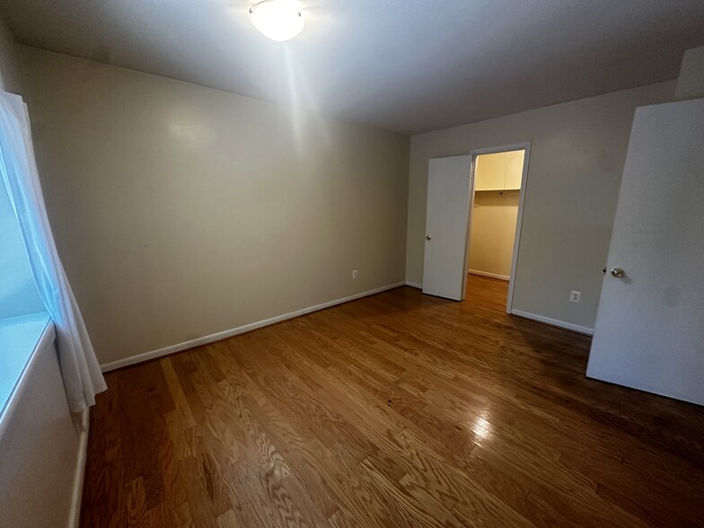 Bedroom - 8708 Manchester Rd