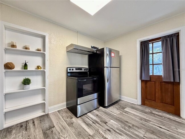 Building Photo - 3494 6th Ave N