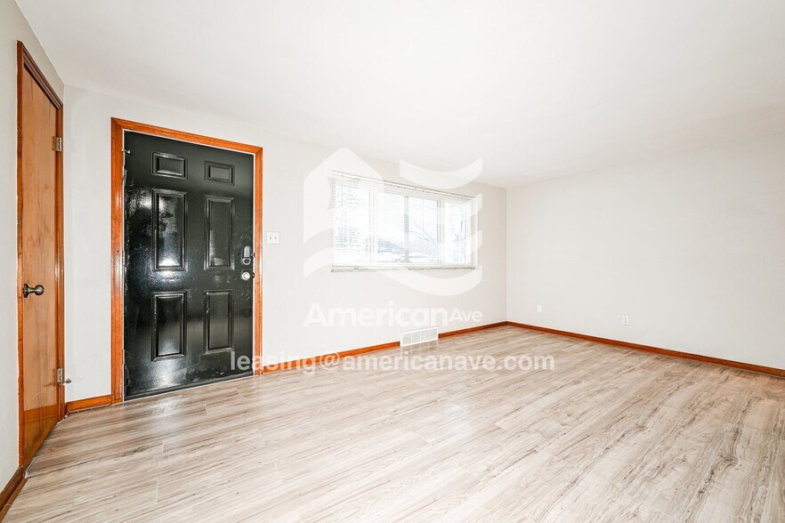 Building Photo - 215 Boston Hollow Rd