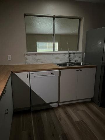 Building Photo - 811 Quail Terrace