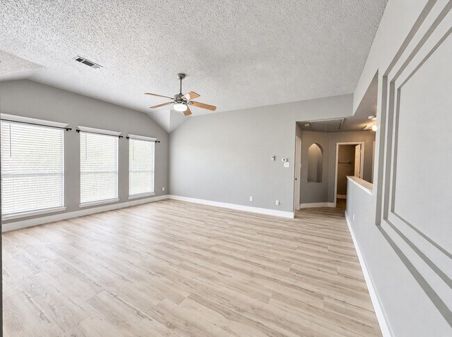Building Photo - 5709 Parkwood Trail