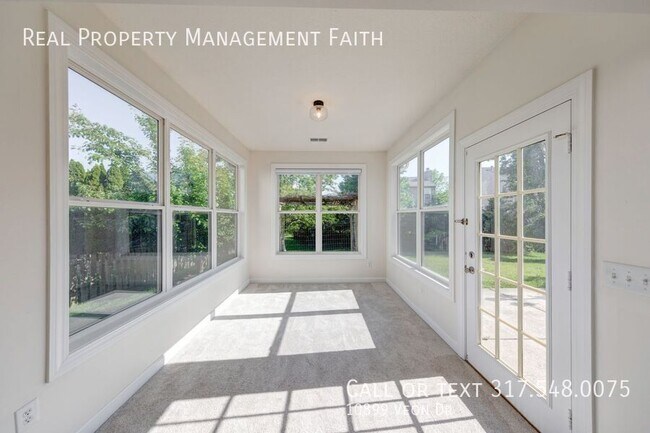 Building Photo - 10899 Veon Dr