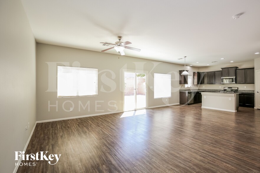 Building Photo - 6137 River Belle St