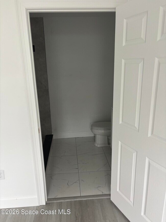 Building Photo - 1109 Martha Lee Ave