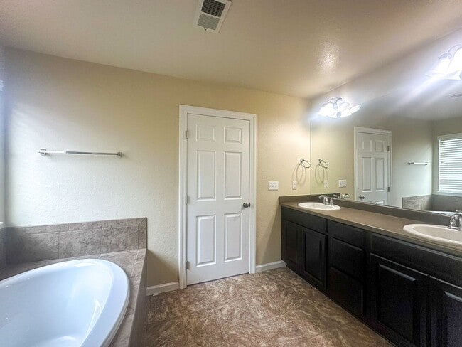 Building Photo - The price can't be beat!