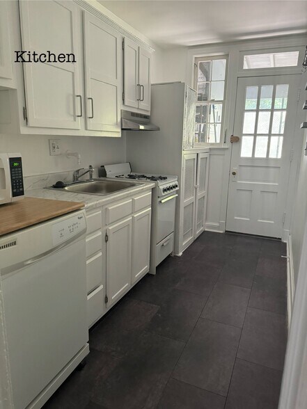 Building Photo - 5021 1st St NW