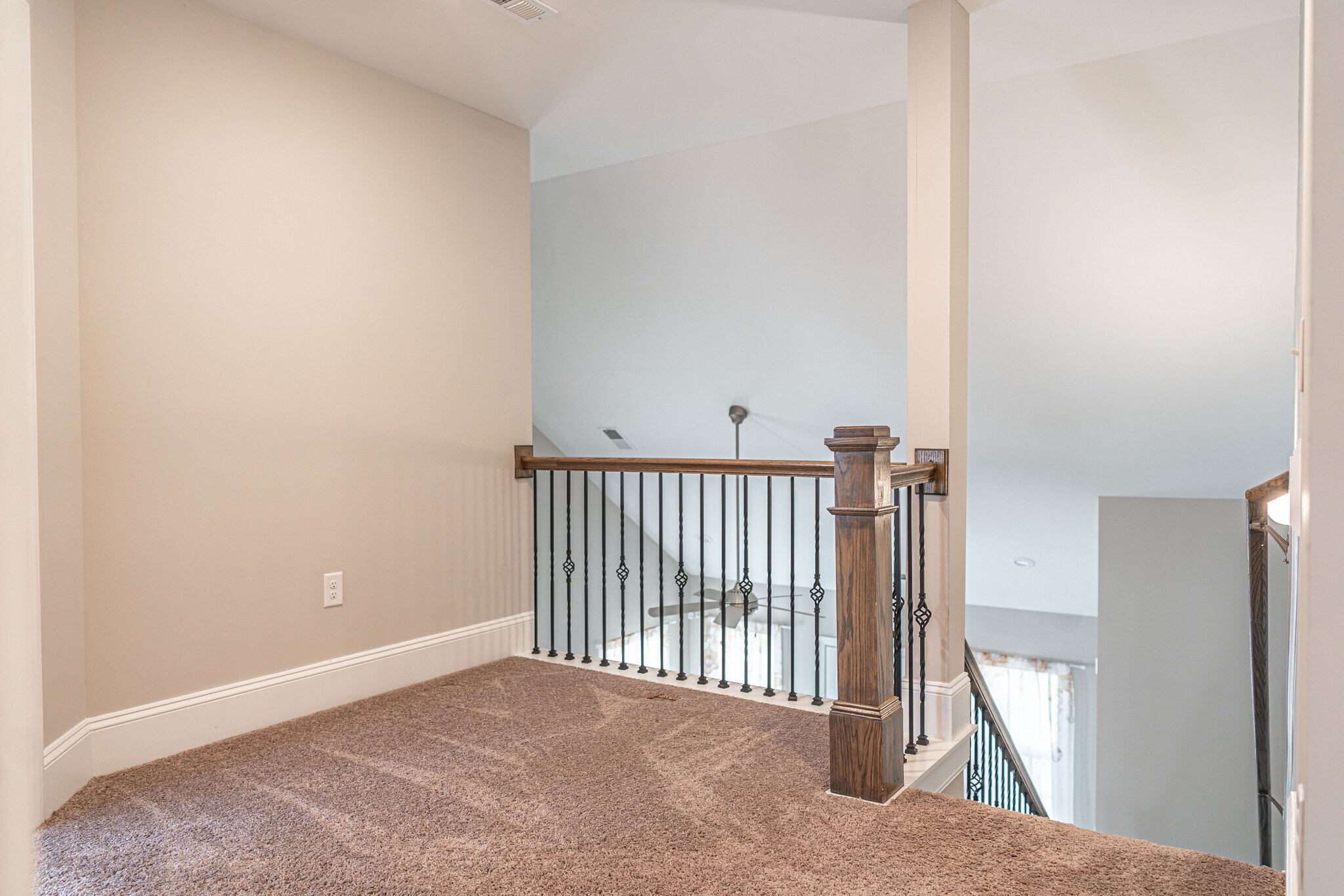 Building Photo - 315 Mashie Ct