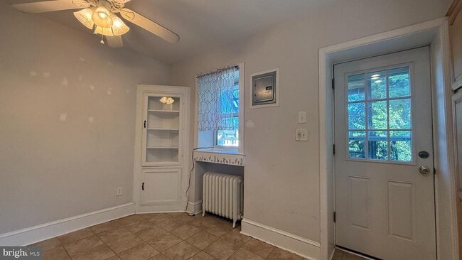 Building Photo - 316 Gerard Ave