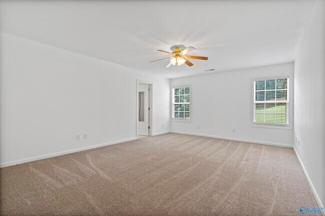 Building Photo - 171 Ranier St