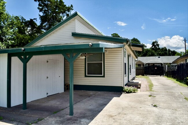 Building Photo - 2324 Peppermill Rd