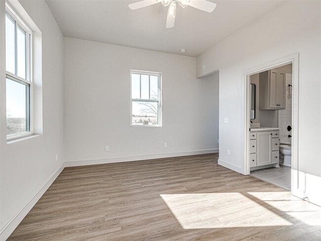 Building Photo - 29596 Memory Ln