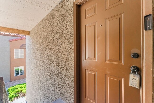 Building Photo - 2200 S Fort Apache Rd