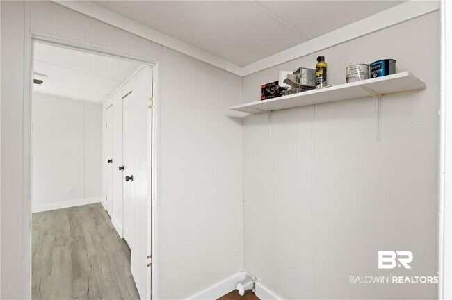 Building Photo - 16962 Lea Cir