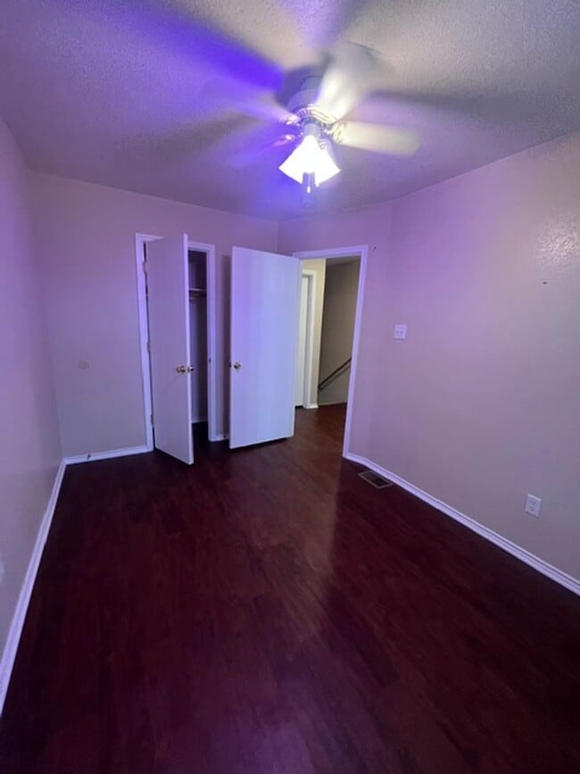 Building Photo - 4411 Abigail Dr