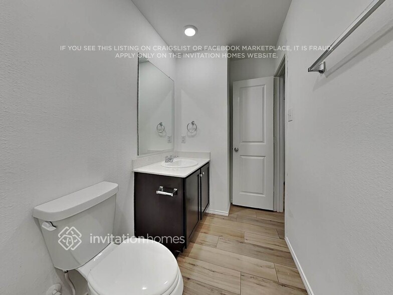 Building Photo - 10637 Sewell Cir