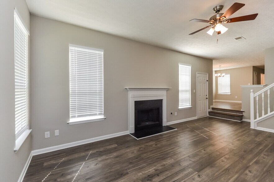 Building Photo - 1580 Smithson Ct