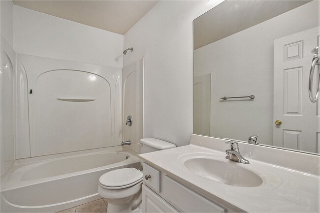Building Photo - 1641 Emory Pl Dr NE