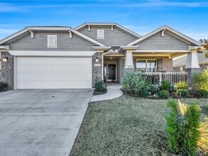 Building Photo - 806 Barbaroot Dr