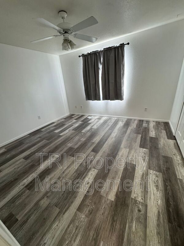 Building Photo - 2027 Birch Ave