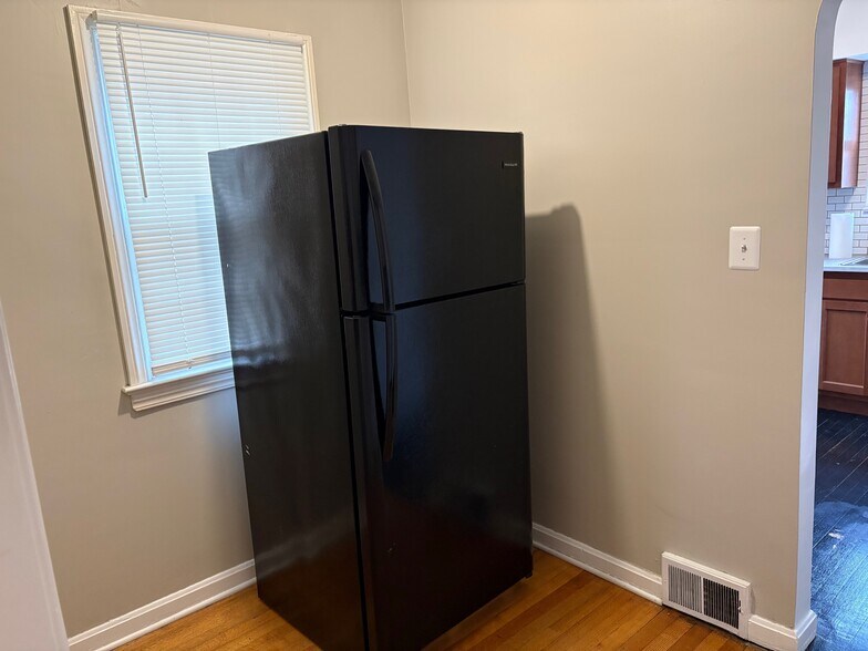 Kitchen 1 - 3653 Winchell Rd