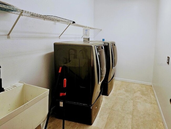 Building Photo - 8594 Rindge Rd