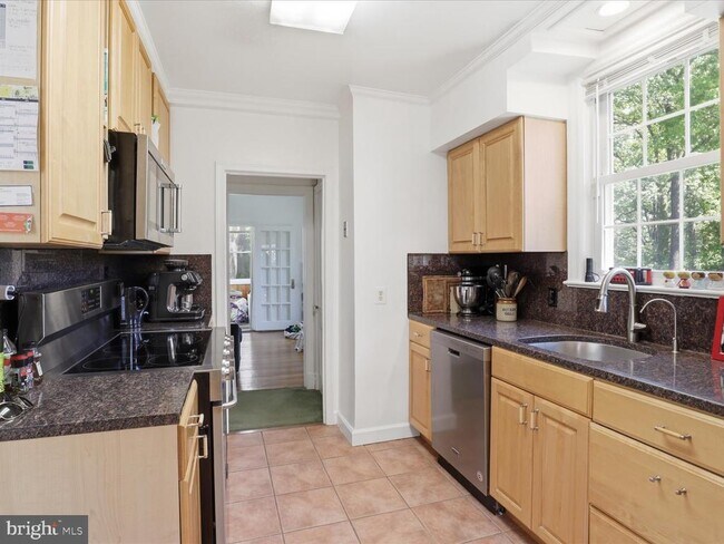 Building Photo - 6205 29th St NW