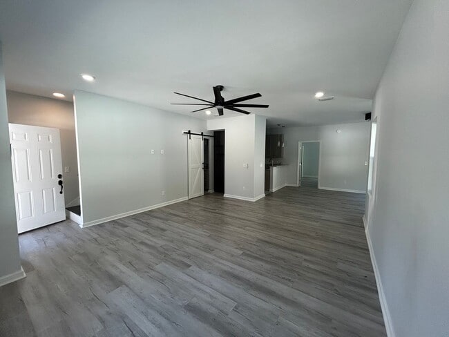 Building Photo - 2022 Trimble Rd