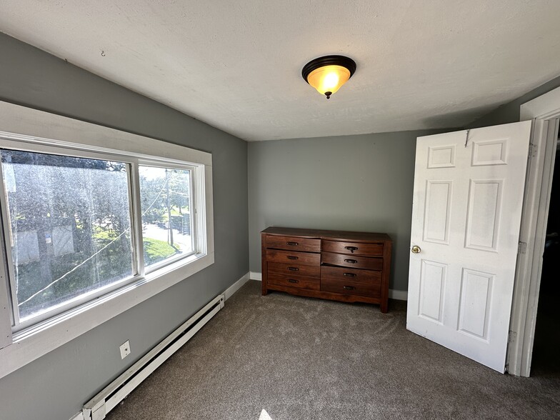 Building Photo - 1388 Furness Pky