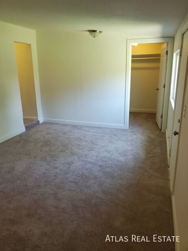 Building Photo - 1131 Geneva St