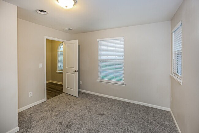 Building Photo - 2304 Grayson Pkwy