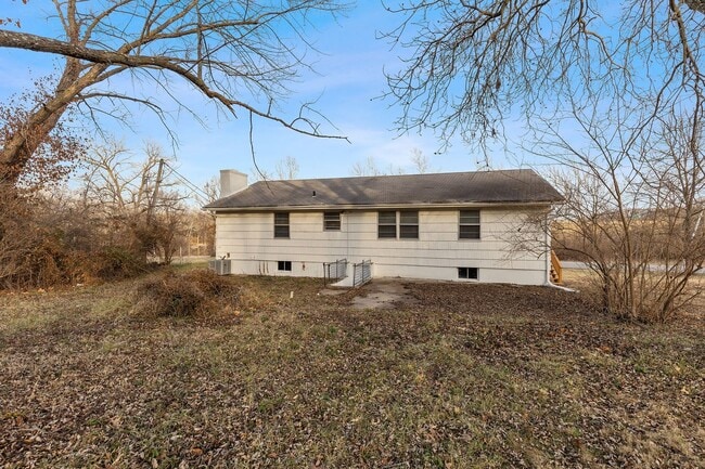 Building Photo - 3 Bed | 1.5 Bath — Comfortable Living in a Great Location