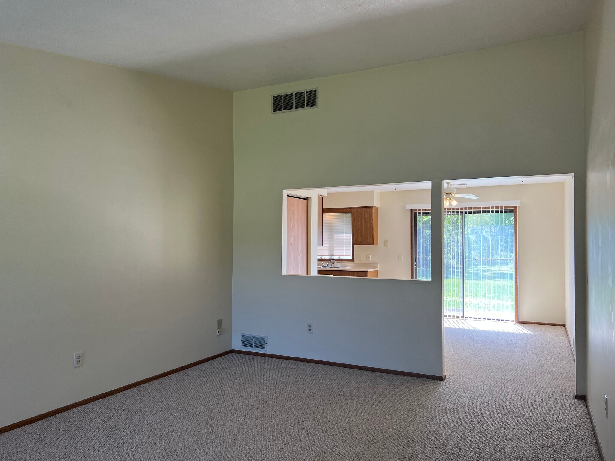 Building Photo - 7548 Anderson Ave NE