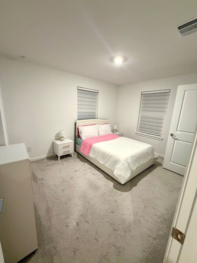 Building Photo - 7558 Magnolia Orchid Ln